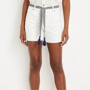 Maurices M Jeans High Rise White Shorts Women’s Size 6 Belted 5” Rolled Hem